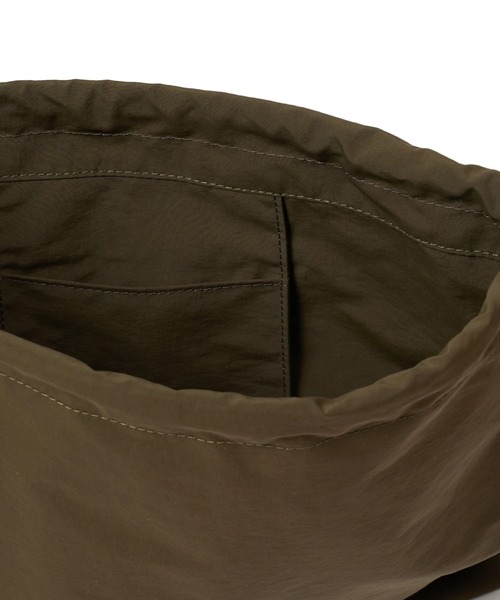 VILLA BOOKS（ヴィラ ブックス）の「Union Backpack Nylon (Khaki)（バックパック/リュック・レディース・カーキ・FREE）」の7枚目の写真