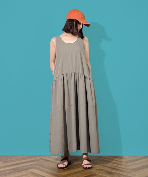 MAISON SELECT(メゾンセレクト)の「7E17 ノースリーブ ティアードフレアワンピース(ワンピース・レディース・カーキ/ベージュ/ブラック・FREE)」の5枚目の写真