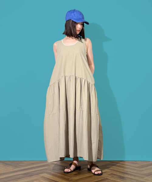 MAISON SELECT(メゾンセレクト)の「7E17 ノースリーブ ティアードフレアワンピース(ワンピース・レディース・カーキ/ベージュ/ブラック・FREE)」の9枚目の写真