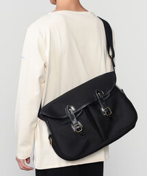 BRADY | Brady | ARIEL TROUT LARGE UNISEX(ショルダーバッグ)