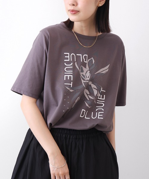 Bou Jeloud(ブージュルード)の「デジタルフラワープリントTシャツ(Tシャツ/カットソー・レディース・ネイビー/オフホワイト/チャコールグレー・FREE)」の1枚目の写真