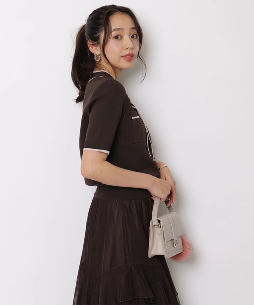 JUSGLITTY(ジャスグリッティー)の「配色ボウタイプルオーバー(ニット/セーター・レディース・ブラック/オフホワイト/ブラウン・2)」の18枚目の写真