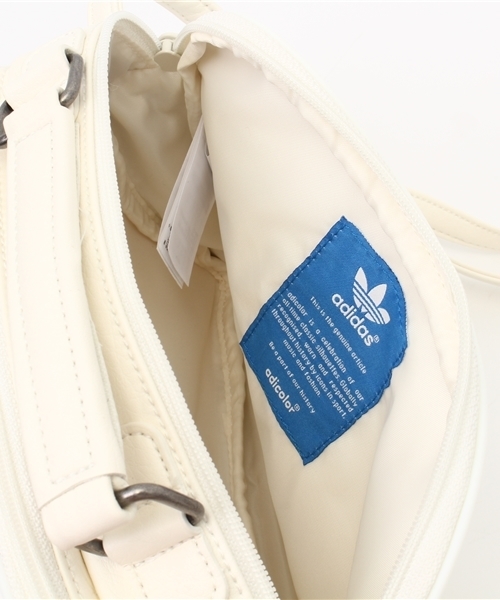 adidas(アディダス)の「adidas MINI AIRLINERバッグ/adidas MINI AIRLINER BK(ショルダーバッグ・レディース・ホワイト・フリー)」の2枚目の写真