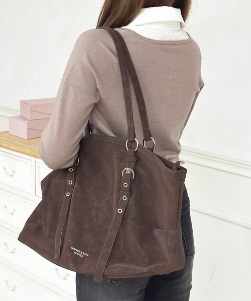 apres jour(アプレジュール)の「【apresjour ×ARIAZ】ベルトハンドルトートバッグ(トートバッグ・レディース・ダークブラウン/ブラック/アイボリー・FREE)」の3枚目の写真