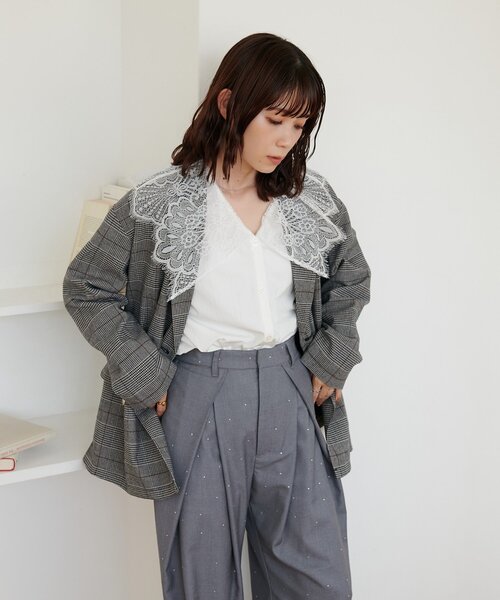 DISCOAT(ディスコート)の「【WEB限定】レースカラーブラウス(シャツ/ブラウス・レディース・オフホワイト/ブラウン/ブラック・FREE)」の11枚目の写真