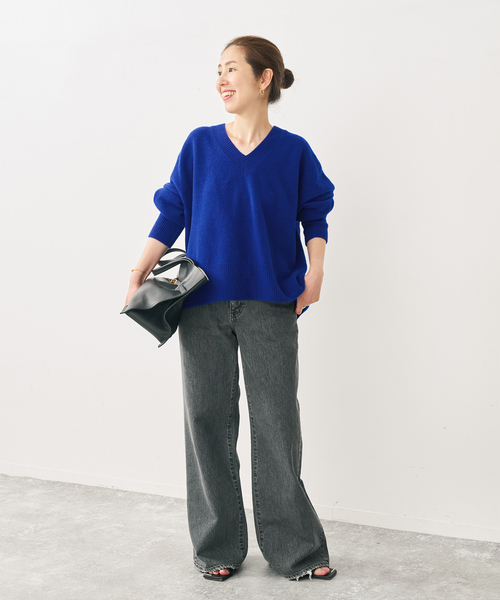 Spick & Span（スピックアンドスパン）の「クーマラムVネックプルオーバー（ニット/セーター・レディース・レッド/ベージュ/チャコールグレー/ブルー系その他・FREE）」の21枚目の写真