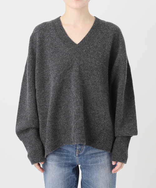 Spick & Span（スピックアンドスパン）の「クーマラムVネックプルオーバー（ニット/セーター・レディース・レッド/ベージュ/チャコールグレー/ブルー系その他・FREE）」の13枚目の写真