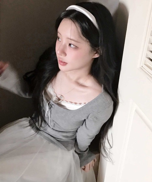 lulufa(ルルファ)の「配色レースリボンスクエアネックトップス(Tシャツ/カットソー・レディース・グレー/ブラック/ピンク・FREE)」の19枚目の写真