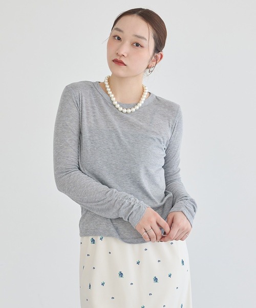 earth music&ecology(アースミュージックアンドエコロジー)の「シアーフライストップス(Tシャツ/カットソー・レディース・グレー/ブラウン/オフホワイト/ブラック・FREE)」の6枚目の写真