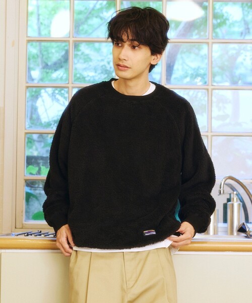 FREAK'S STORE(フリークスストア)の「限定展開 リラックスフィット ラグランスリーブ シャギーフリース プルオーバー(その他トップス・メンズ・ブラック/グレイッシュベージュ/スミクロ/オリーブ・SMALL/LARGE/MEDIUM)」の20枚目の写真