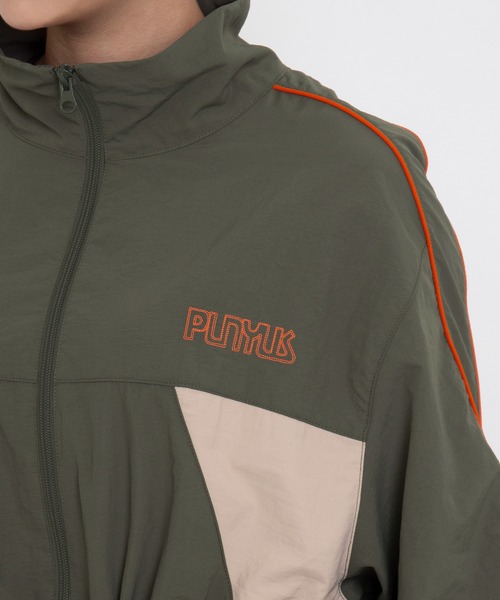 PUNYUS(プニュズ)の「【NEW SIZE】切り替えナイロンワンピース(ワンピース・レディース・カーキ/ネイビー/ブラック・5/3/4/2/1)」の12枚目の写真