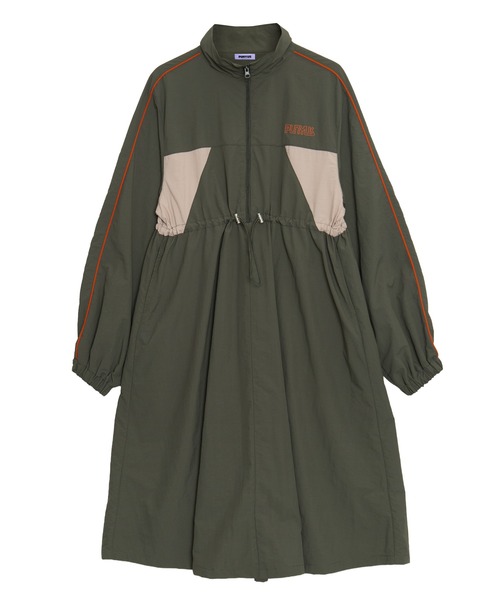 PUNYUS(プニュズ)の「【NEW SIZE】切り替えナイロンワンピース(ワンピース・レディース・カーキ/ネイビー/ブラック・5/3/4/2/1)」の15枚目の写真