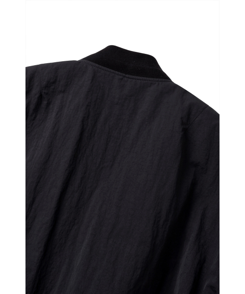 YOUCHE PRET A PORTER(ユッシュプレタポルテ)の「SI STRATA MA-1ジャケット ダークネイビー(ブルゾン・メンズ・その他・MEDIUM/LARGE)」の8枚目の写真