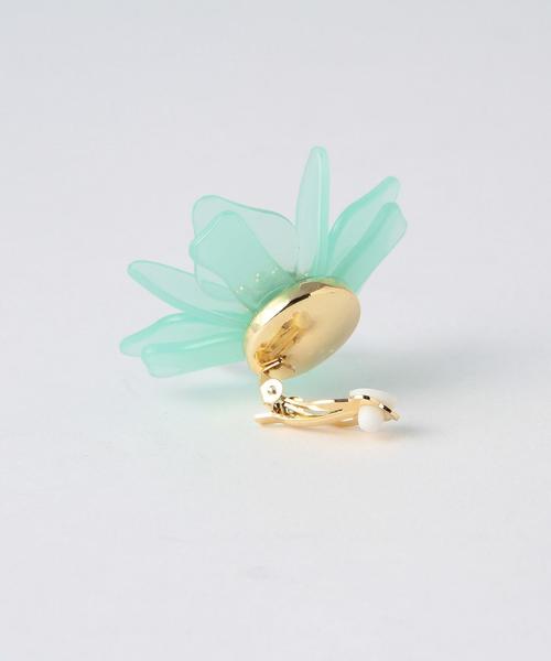 Another Edition（アナザーエディション）の「フラワーイヤリング/AEBFC Flower ER（イヤリング・レディース・オフホワイト/ライム・FREE）」の4枚目の写真