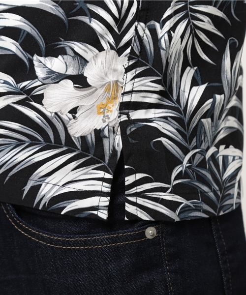 LB/S （エルビーエス）の「【SEAVAN】レーヨンアロハシャツ（シャツ/ブラウス・メンズ・ホワイト/ブラック/レッド/サックスブルー/アイボリー・LARGE/MEDIUM/X-LARGE/XX-LARGE）」の6枚目の写真