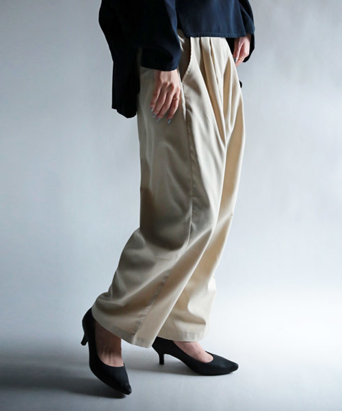 antiqua(アンティカ)の「タックパンツ(その他パンツ・レディース・ブラック/グレー/ベージュ・M)」の13枚目の写真