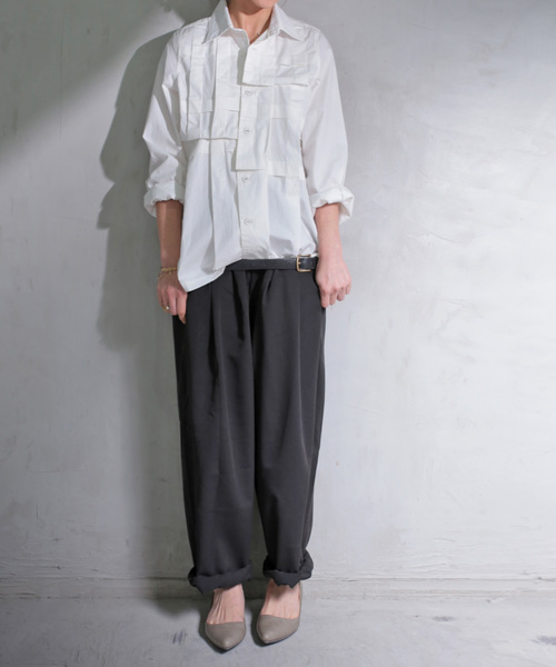antiqua(アンティカ)の「タックパンツ(その他パンツ・レディース・ブラック/グレー/ベージュ・M)」の8枚目の写真