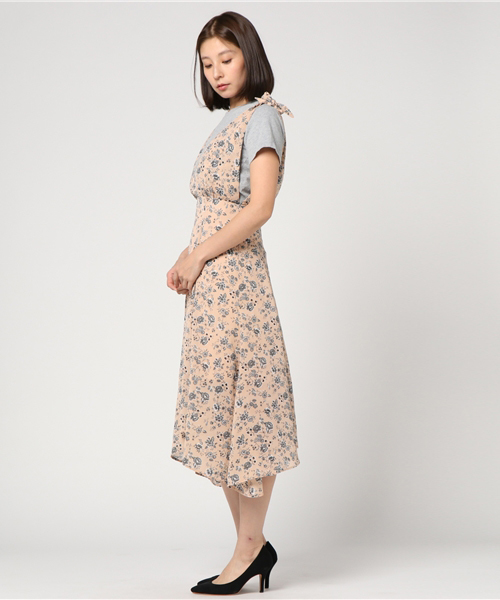 MOUSSY（マウジー）の「SHOULDER TIE FLOWER DRESS（ワンピース・レディース・ベージュ系その他/パープル系その他/ホワイト系その他・1/2）」の5枚目の写真