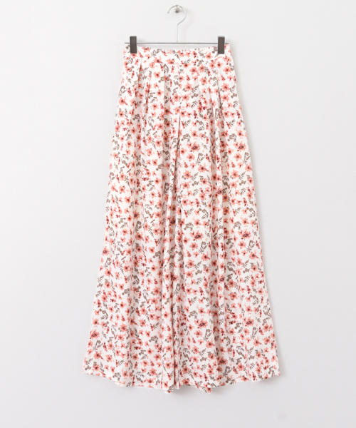 KBF（ケイビーエフ）の「KBF フラワータックワイドパンツ（その他パンツ・レディース・ブラック/ネイビー/オフホワイト・ONE）」の15枚目の写真