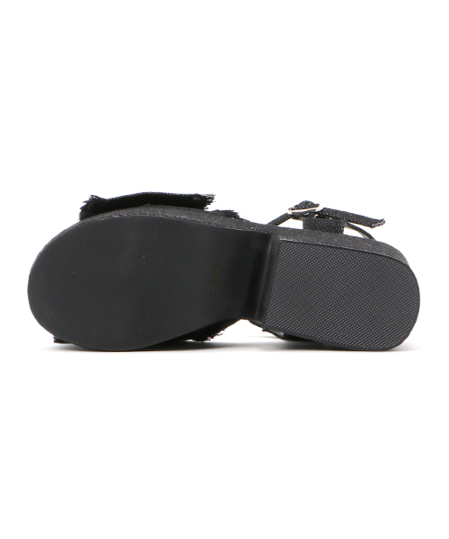 WEGO(ウィゴー)の「WEGO/リボンフリンジサンダル(サンダル・レディース・ブラック/ホワイト・MEDIUM/LARGE)」の4枚目の写真