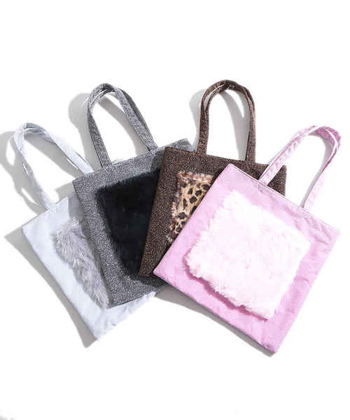 WEGO（ウィゴー）の「WEGO/ポケットファーグリッタートートバッグ（トートバッグ・レディース・ブラウン/ピンク/シルバー/ブラック・FREE）」の16枚目の写真