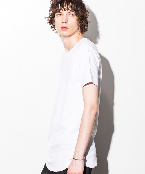 NUMBER (N)INE DENIM(ナンバーナインデニム)の「NUMBER (N)INE DENIM(ナンバーナインデニム)ロング丈Tシャツ(Tシャツ/カットソー・メンズ・ホワイト/ブラック・SMALL/MEDIUM/LARGE/X-LARGE)」の1枚目の写真