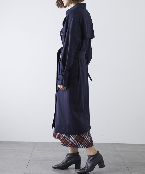 STUDIOUS（ステュディオス）の「クラウンボリュームトレンチ（トレンチコート・レディース・ネイビー/ベージュ/マルチ・0/1）」の10枚目の写真