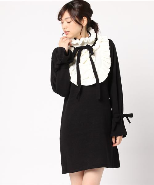 PUNYUS（プニュズ）の「リボン付きフリルニットワンピース（ワンピース・レディース・ブラック/レッド/イエロー・1/2/4/3）」の6枚目の写真
