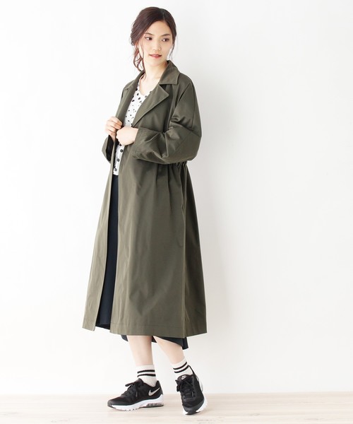 NIKE（ナイキ）の「NIKE ウィメンズ エアマックス インビガー（スニーカー・レディース・ブラック・50/40/30）」の2枚目の写真