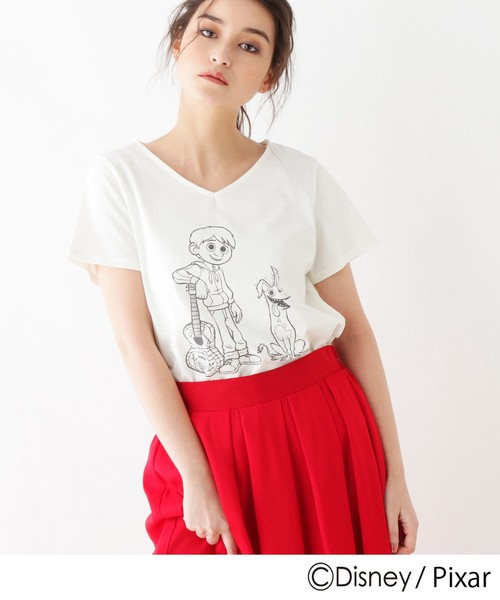 grove(グローブ)の「ミゲルとダンテ/Tシャツ(リメンバー・ミー)(Tシャツ/カットソー・レディース・イエロー/オフホワイト・02/03)」の2枚目の写真
