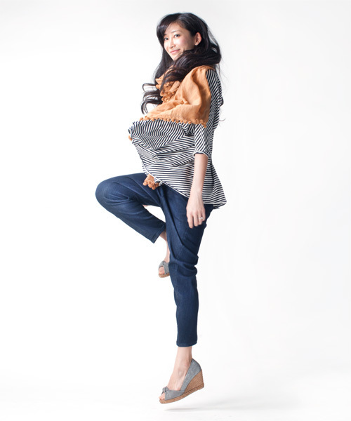 NANO universe（ナノユニバース）の「FF/サルエルテーパードデニム（デニムパンツ・レディース・ブルー/インディゴブルー・34/36）」の3枚目の写真