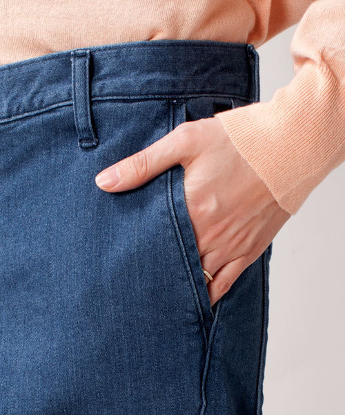 NANO universe（ナノユニバース）の「FF/サルエルテーパードデニム（デニムパンツ・レディース・ブルー/インディゴブルー・34/36）」の14枚目の写真