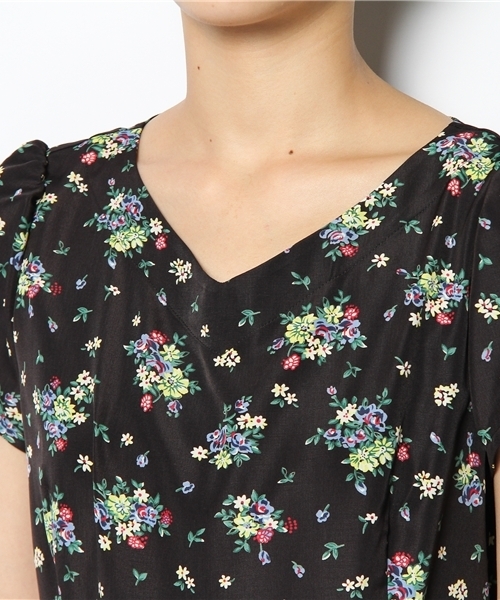 Khaju（カージュ）の「Khaju:フラワーミニフリルワンピース（ワンピース・レディース・ブラック/ネイビー・ONE SIZE）」の7枚目の写真