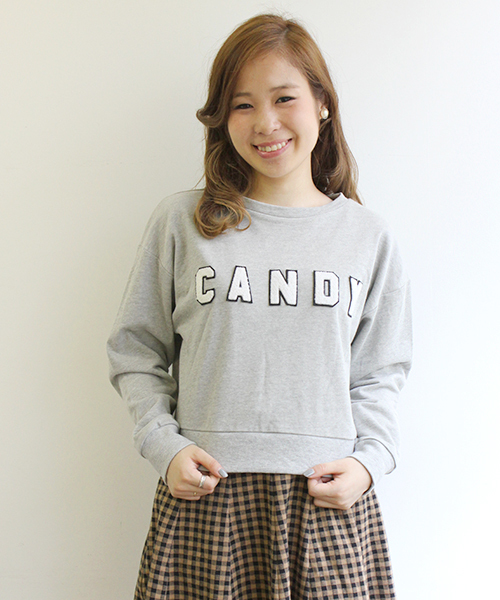 Chico（チコ）の「サガラワッペンロゴSWT（スウェット・レディース・ブラック/グレー/オートミール/グリーン・FREE）」の3枚目の写真