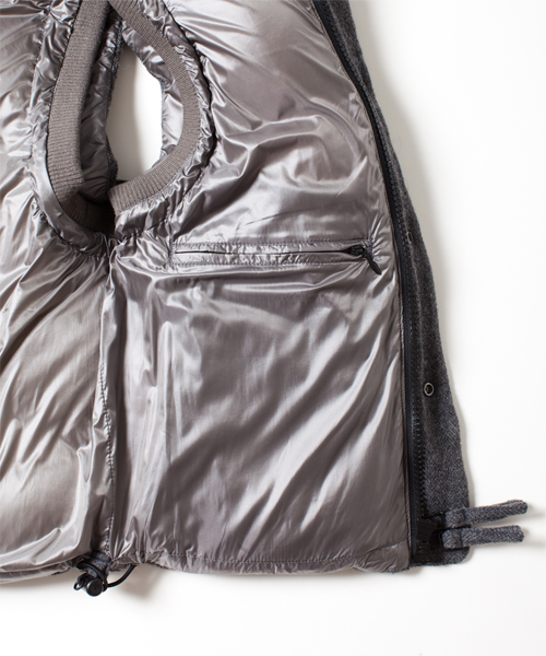 NANO universe（ナノユニバース）の「西川ダウン ウールベスト（ダウンベスト・メンズ・ブラック/グレー/ベージュ/ネイビー・MEDIUM/LARGE）」の20枚目の写真