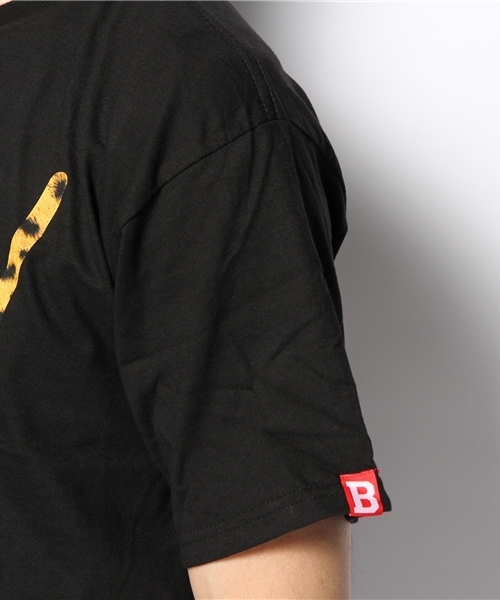 Manhattan Records(マンハッタン レコーズ)の「Gold Gang Collection / Gold Woo Tee(Tシャツ/カットソー・メンズ・ブラック/レッド・SMALL/MEDIUM/X-LARGE/LARGE)」の8枚目の写真