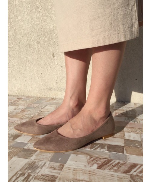 CLEA(クレア)の「【1cmヒール】デイリーポインテッドフラットパンプス(パンプス・レディース・ブラック/ベージュ/ブラック系その他/グレー/キャメル/ワイン・23.0cm/25.0cm/23.5cm/24.5cm/24.0cm/22.5cm)」の7枚目の写真