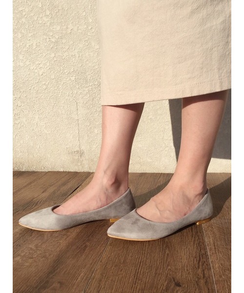 CLEA(クレア)の「【1cmヒール】デイリーポインテッドフラットパンプス(パンプス・レディース・ブラック/ベージュ/ブラック系その他/グレー/キャメル/ワイン・23.0cm/25.0cm/23.5cm/24.5cm/24.0cm/22.5cm)」の15枚目の写真