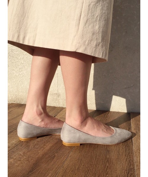 CLEA(クレア)の「【1cmヒール】デイリーポインテッドフラットパンプス(パンプス・レディース・ブラック/ベージュ/ブラック系その他/グレー/キャメル/ワイン・23.0cm/25.0cm/23.5cm/24.5cm/24.0cm/22.5cm)」の16枚目の写真