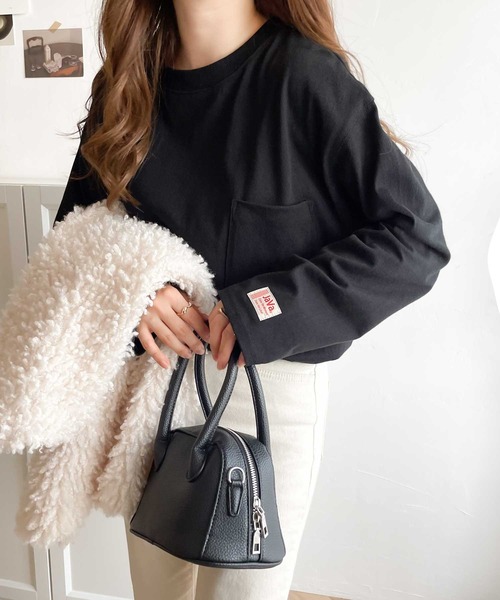 Java（ジャバ）の「《JaVaジャバ コラボ》シンプルの極み。USAコットン100%ポケット付き裾ラウンドサイドスリットオーバーロンTee（Tシャツ/カットソー・レディース・ホワイト/ブラック/ベージュ/モカ/ブラウン系その他/グリーン系その他/グレイッシュベージュ・MEDIUM/X-LARGE/SMALL/LARGE）」の9枚目の写真