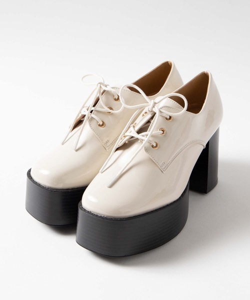 WEGO（ウィゴー）の「WEGO/レースアップボリュームヒールスクエアトゥシューズ（ドレスシューズ・レディース・ブラック/ライトベージュ/ブラック系その他・LARGE/MEDIUM）」の8枚目の写真