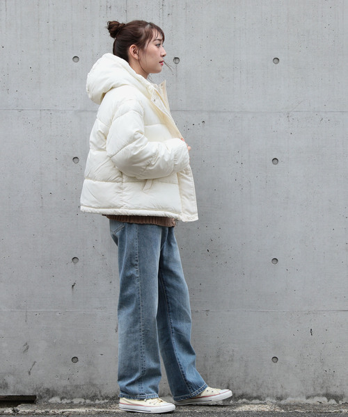 Doula Doula(ドゥーラドゥーラ)の「フード フェイクダウン(ダウンジャケット/コート・レディース・ブラック/オフホワイト/モカ/ライトカーキ・FREE)」の9枚目の写真