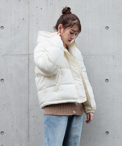 Doula Doula(ドゥーラドゥーラ)の「フード フェイクダウン(ダウンジャケット/コート・レディース・ブラック/オフホワイト/モカ/ライトカーキ・FREE)」の16枚目の写真