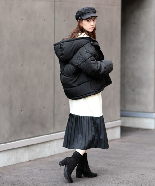 Doula Doula(ドゥーラドゥーラ)の「フード フェイクダウン(ダウンジャケット/コート・レディース・ブラック/オフホワイト/モカ/ライトカーキ・FREE)」の19枚目の写真