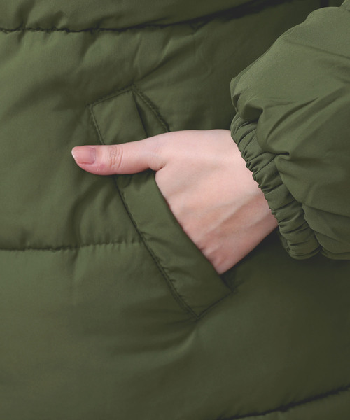 Doula Doula(ドゥーラドゥーラ)の「フード フェイクダウン(ダウンジャケット/コート・レディース・ブラック/オフホワイト/モカ/ライトカーキ・FREE)」の12枚目の写真