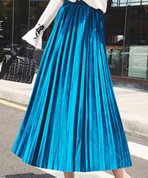 ABITOKYO（アビトーキョー）の「ベロアプリーツスカート（スカート・レディース・ブラック/グレー/カーキ/ブルー/ピンクベージュ・FREE）」の5枚目の写真