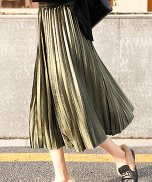 ABITOKYO（アビトーキョー）の「ベロアプリーツスカート（スカート・レディース・ブラック/グレー/カーキ/ブルー/ピンクベージュ・FREE）」の6枚目の写真