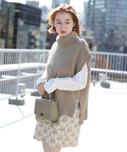 one after another NICE CLAUP（ワンアフターアナザーナイスクラップ）の「２Wayオフショルブラウス（Tシャツ/カットソー・レディース・アイボリー/ベージュ/カーキ・FREE）」の8枚目の写真