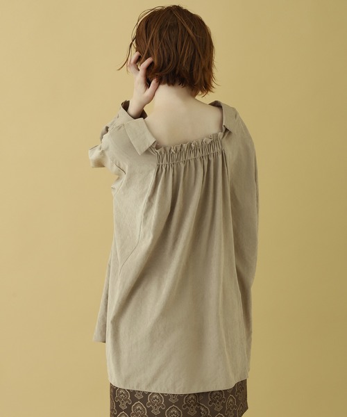 one after another NICE CLAUP（ワンアフターアナザーナイスクラップ）の「２Wayオフショルブラウス（Tシャツ/カットソー・レディース・アイボリー/ベージュ/カーキ・FREE）」の18枚目の写真