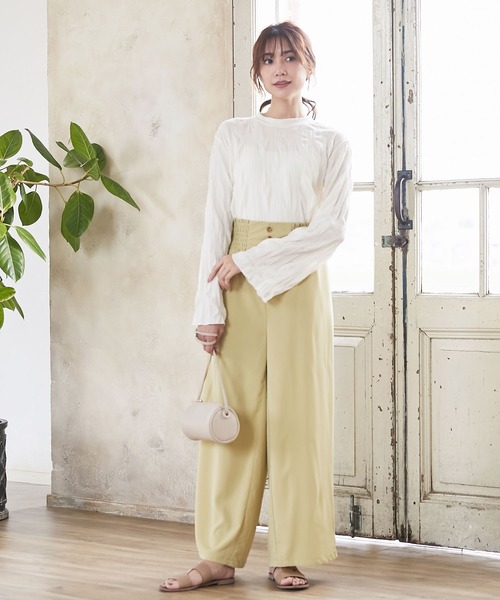 KOBE LETTUCE(コウベレタス)の「クリンクルフレアスリーブブラウス(シャツ/ブラウス・レディース・ベージュ/オフホワイト/ブルー・FREE)」の12枚目の写真